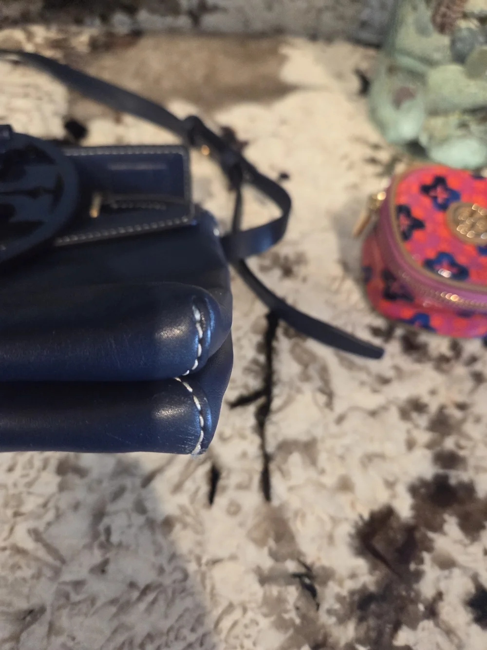 Tory Burch Navy Leather Crossbody Bag with Logo Medallion And Coin Purse